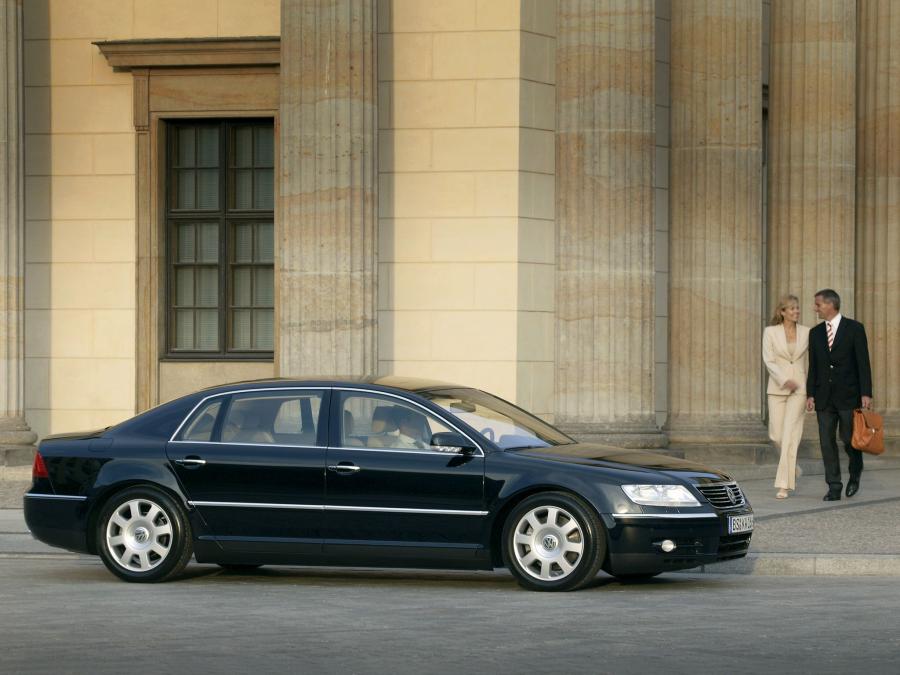  Volkswagen Phaeton Long 2002 года  (фото 9 из 9)
